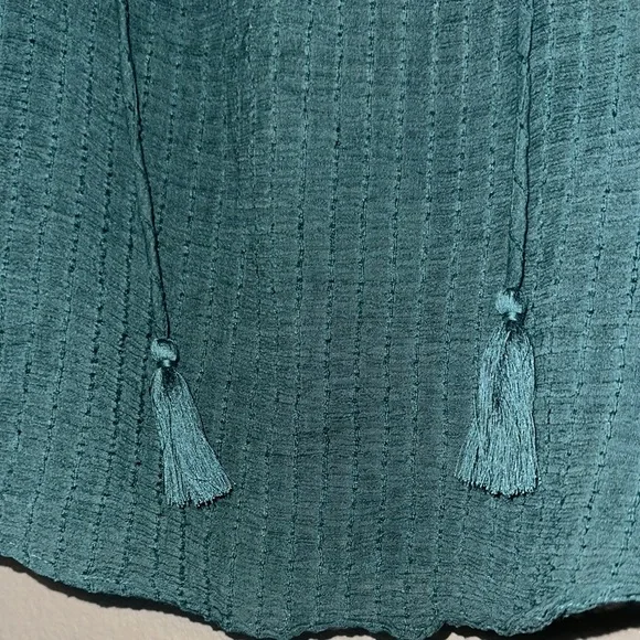 Lovestitch Dunaway V-Neck Puff Sleeve Blouse 2pc - Picture 6 of 11